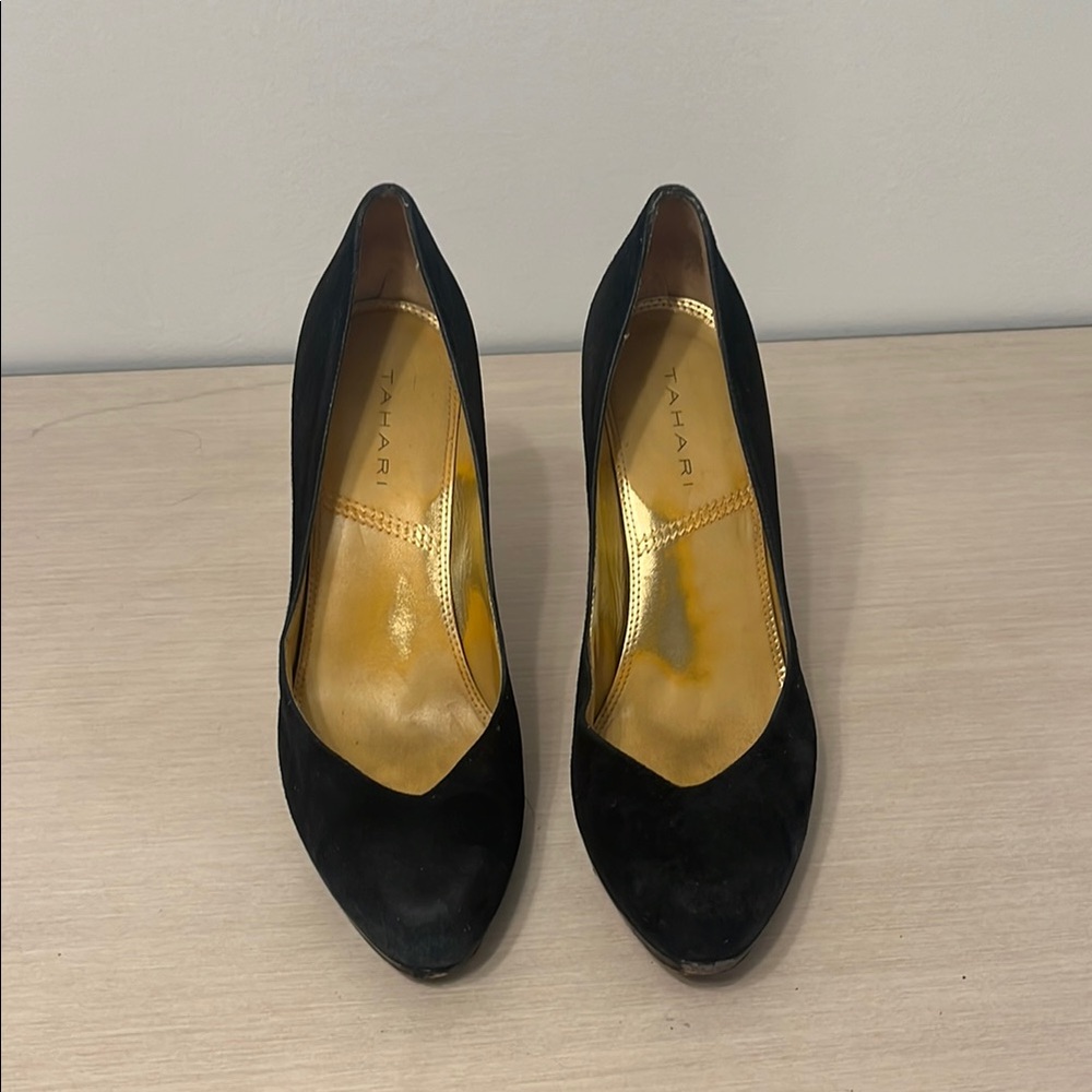 Black Tahari Suede Leather Pump Heel